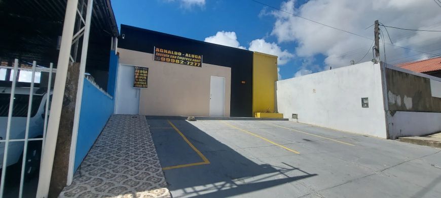 Imóvel para aluguel com 200 metros quadrados em Farol - Maceió - AL