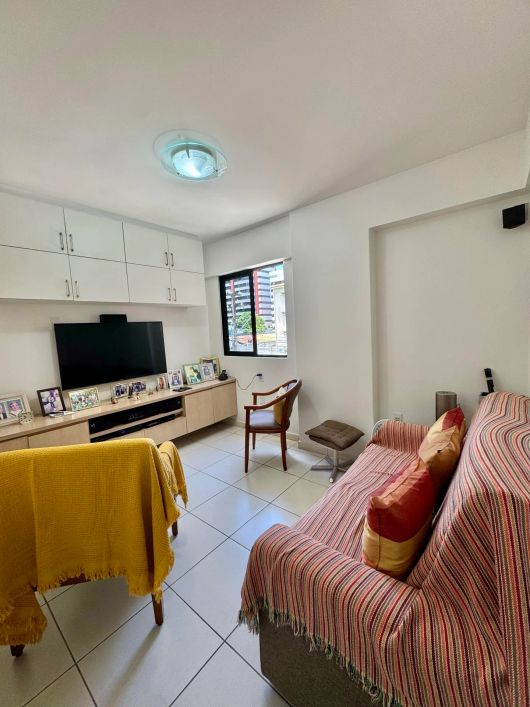 Oportunidade na Ponta Verde. 3 Quartos com 97m2/ Nascente
