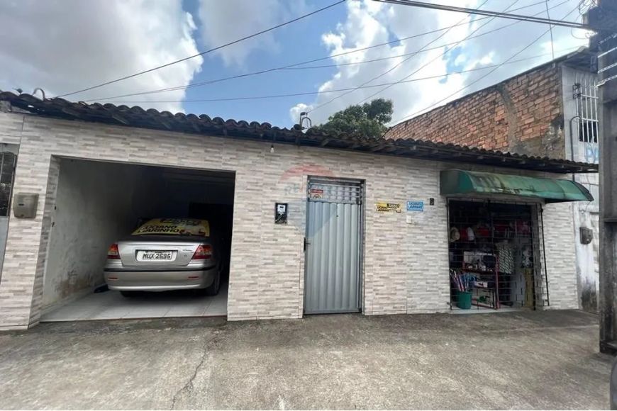 Casa com terreno à venda no Village