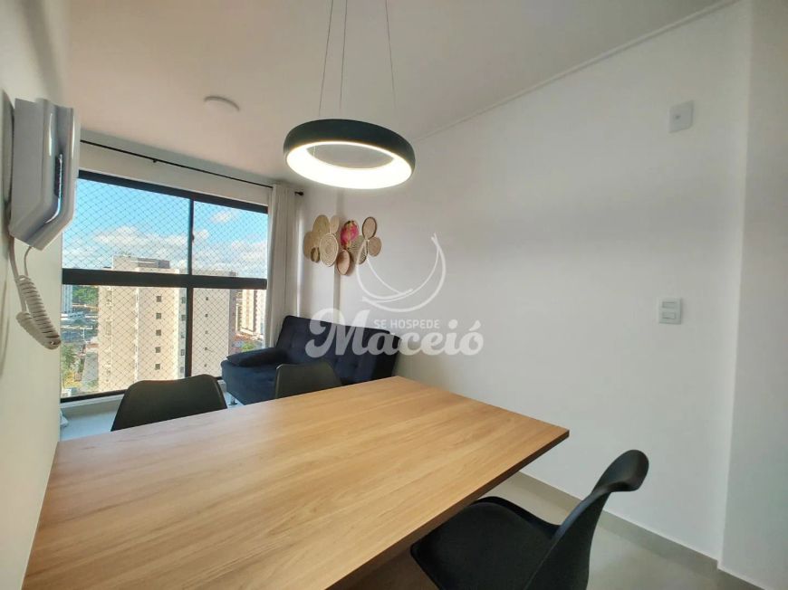 Studio novo e completo, localização privilegiada
