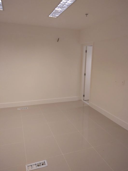Sala/Conjunto para venda possui 52 metros quadrados em Centro - Rio de Janeiro - Rio de Janeiro