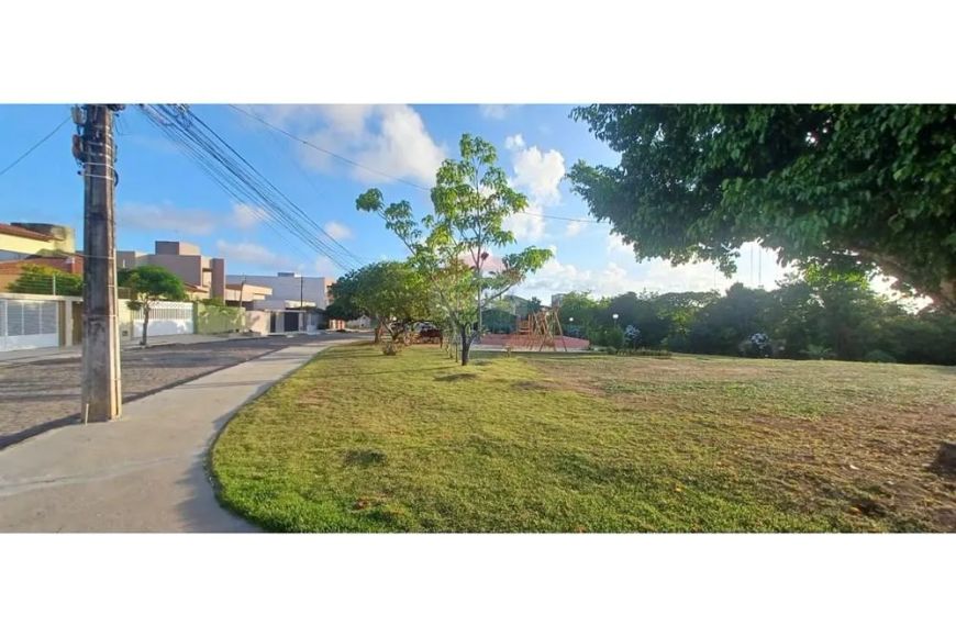 Casa Dúplex de Alto Padrão à Venda no Condomínio Bosque das Bromélias – Serraria, Maceió