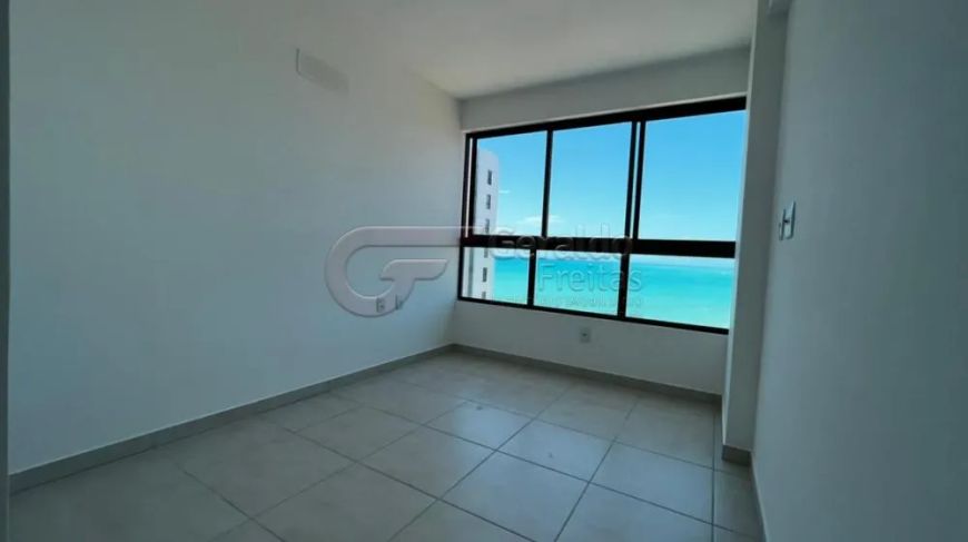 APARTAMENTO BEIRA MAR À VENDA