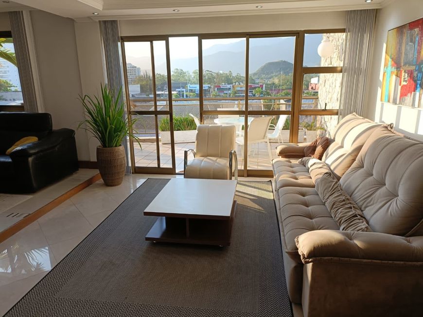 Cobertura duplex para venda possui 250 metros quadrados com 3 quartos