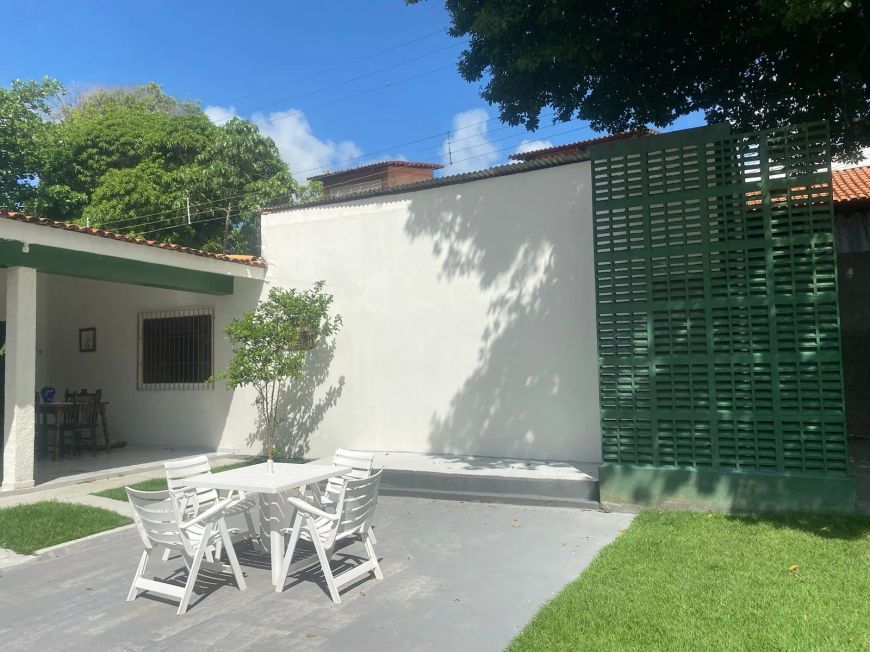 Imóvel para aluguel com 400 metros quadrados com 4 quartos em Garça Torta - Maceió - AL