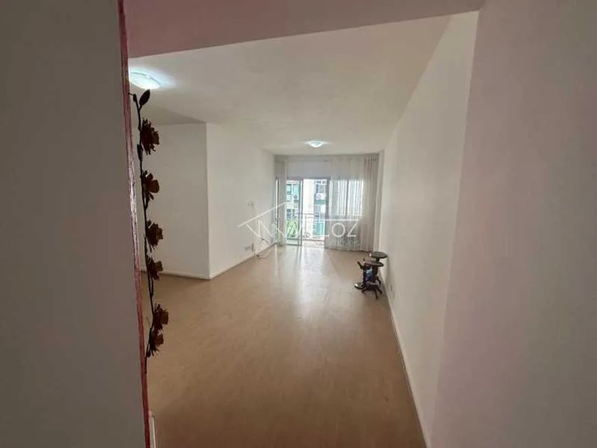 Apartamento - Padrão / Residencial / Leblon