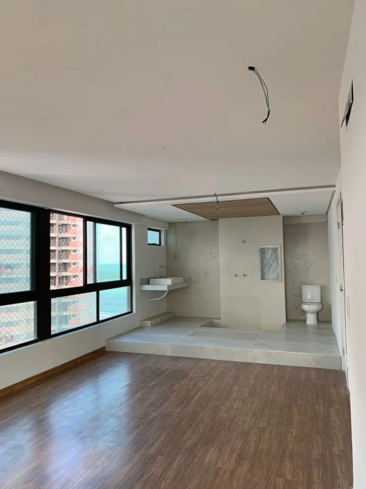 Apartamento à venda com 141m² na praia