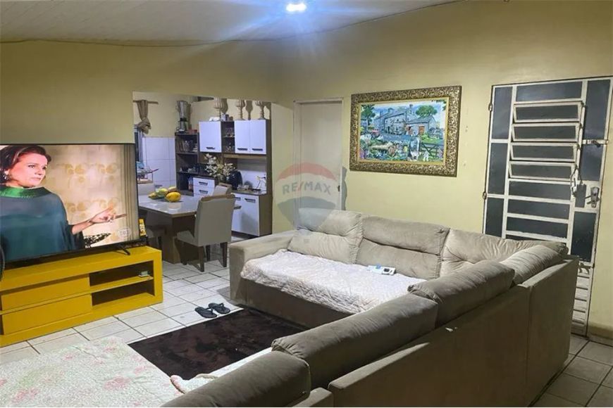 Casa com ponto comercial na principal do Cleto, no Tabuleiro