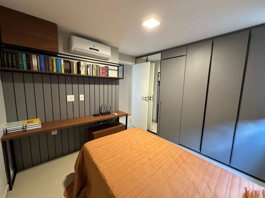 Belíssimo apartamento beira-mar com 4 suítes!