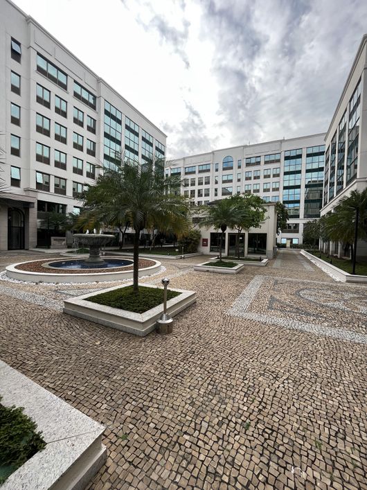 De 1 até 7 salas Universe Empresarial - De 30 m2 até 300 m2