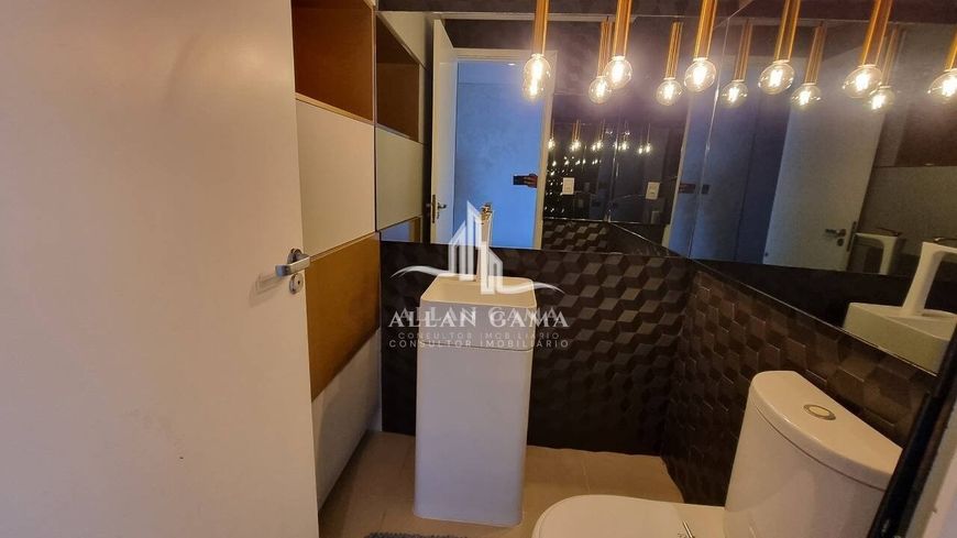 Cobertura com linda vista para o mar da Jatiúca, 217m2 privativos.
