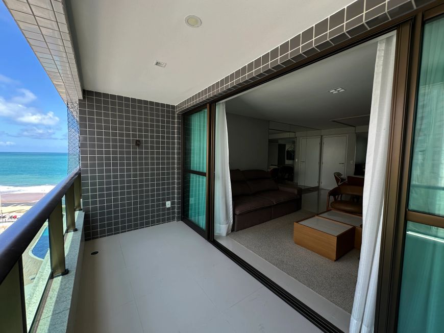 Apartamento para venda com 141m², beira-mar e 4 suítes em Jacarecica - Maceió - AL