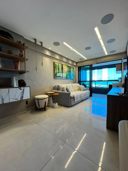 Apartamento para venda tem 108 metros quadrados com 3 quartos em Jacarecica - Maceió - AL