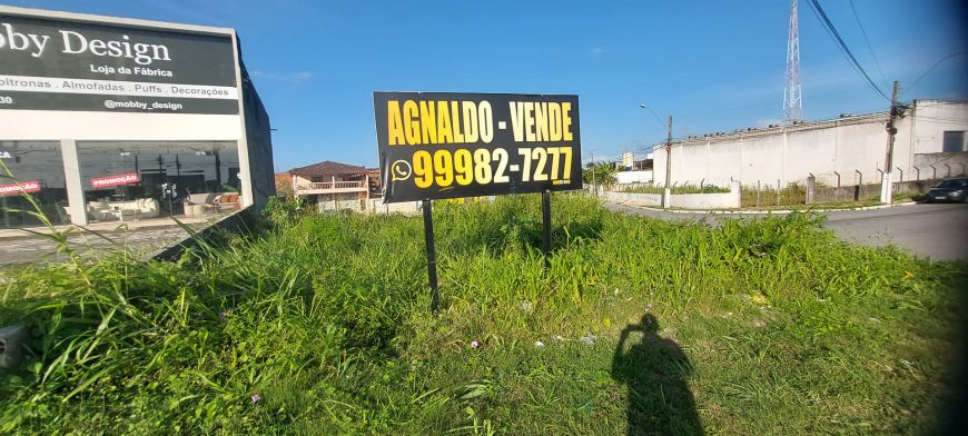 Imóvel para venda tem 770 metros quadrados em Cidade Universitária - Maceió - AL