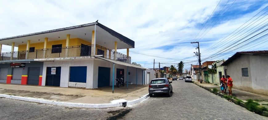 Casa com ponto comercial no Tabuleiro do Martins - Maceió - AL