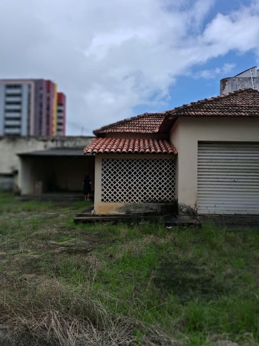Excelente casa no farol para fins comerciaia