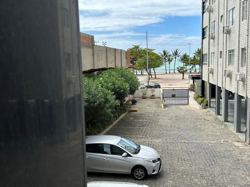 Imóvel para venda possui 155 metros quadrados com 3 quartos em Pajuçara - Maceió - AL