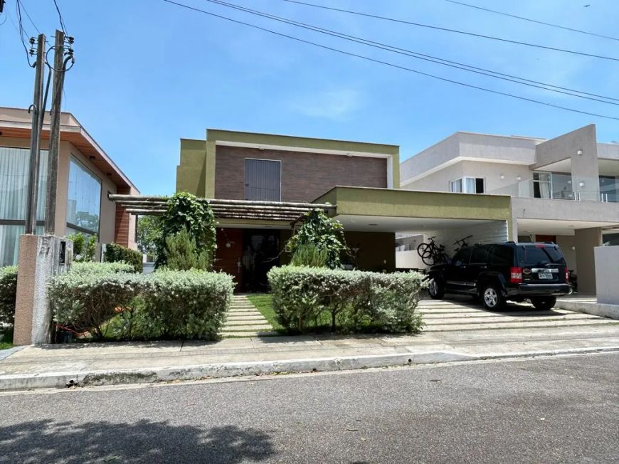 CASA EM CONDOMINIO FECHADO - BAIRRO ANTARES