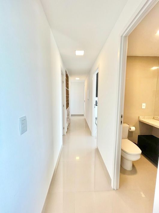 Beira Mar com 138 metros com 4 suítes / vista mar de todos os cômodos- Maceió - Alagoas