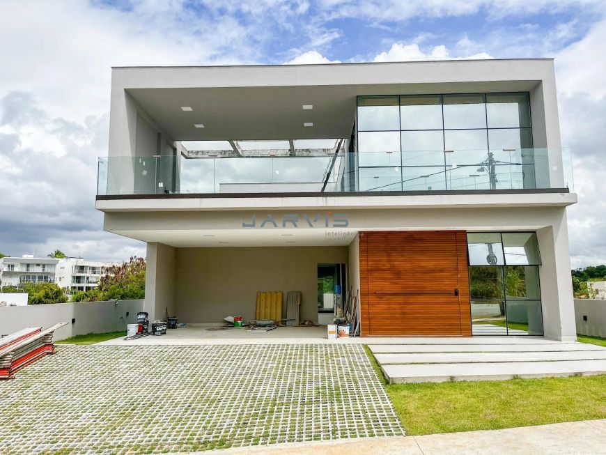 Casa com 4/4 à venda no Condomínio Atlantis, em Garça Torta.