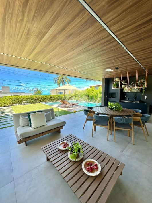 Casa à venda no Condomínio Atlantis com 348 m2, 4 quartos (3 suítes) em Garça Torta - Maceió - AL
