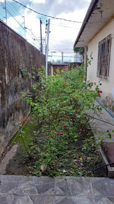Vendo ótima residência, localizada no bairro do Feitosa, Maceió - AL