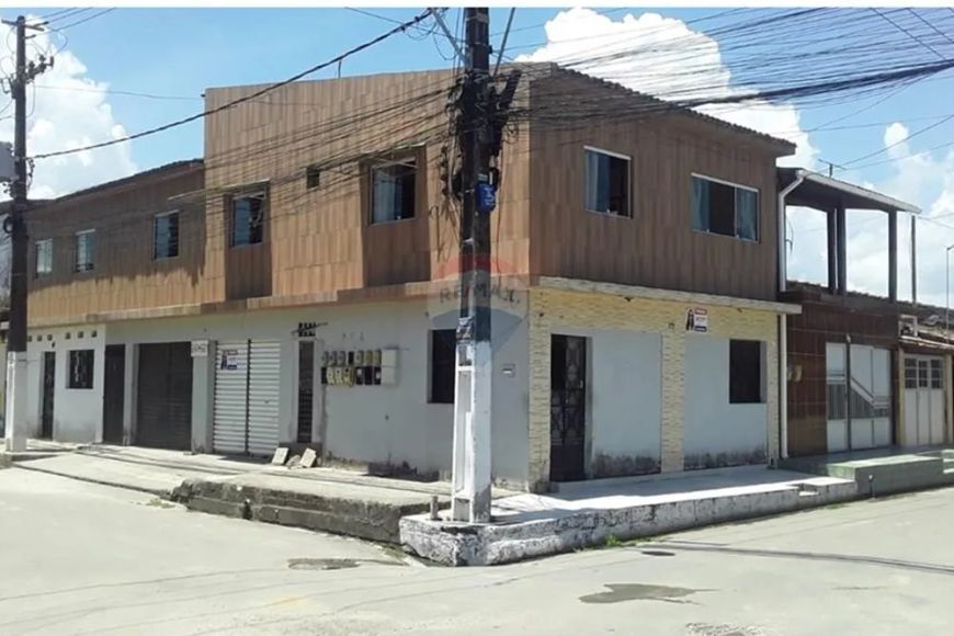 Casa a venda 7/4 , 4 suites, 8 banheiros, Clima Bom