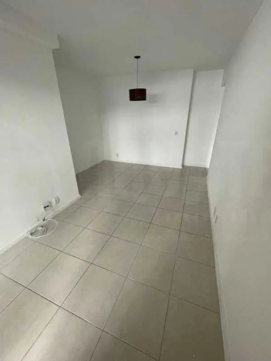 Apartamento - / Residencial / Pechincha