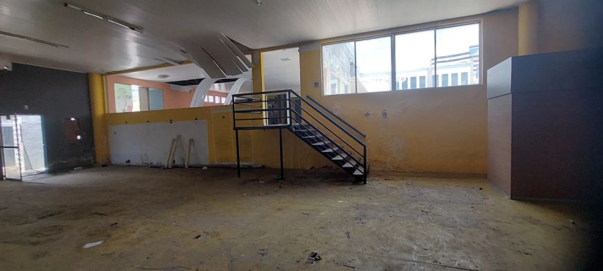 Imóvel para venda possui 2800 metros quadrados em Gruta de Lourdes - Maceió - AL