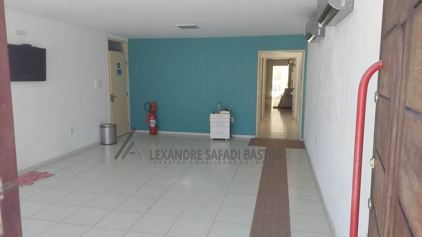 PRÉDIO COM 06 SALAS AMPLAS E AUDITÓRIO EM EXCELENTE LOCALIZAÇÃO