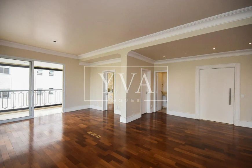 Apartamento para venda com 235 metros quadrados com 3 quartos