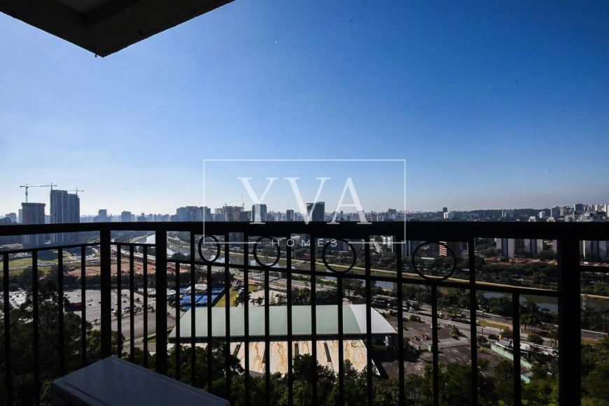 Apartamento com 243 m², 4 quartos sendo 4 suítes à venda no bairro Jardim Fonte Do Morumbi.