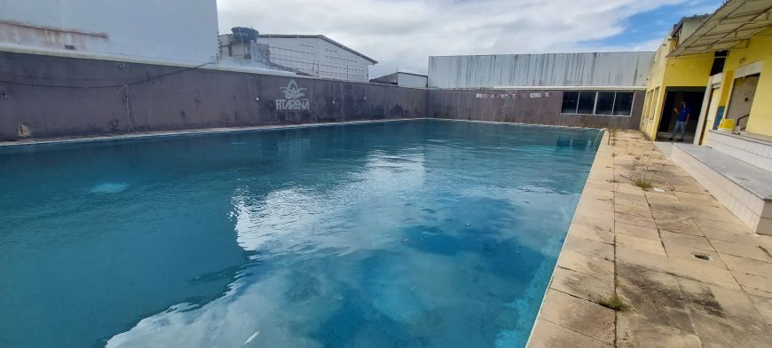 PRÉDIO GRUTA 2.800M2 C/ PISCINA AC IMÓVEIS