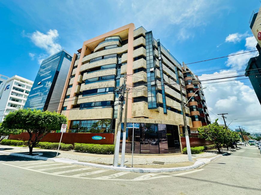PAJUÇARA. COBERTURA DUPLEX COM PISCINA PRIVATIVA E MAIS 358 M2, 4 SUÍTES E 4 VAGAS.