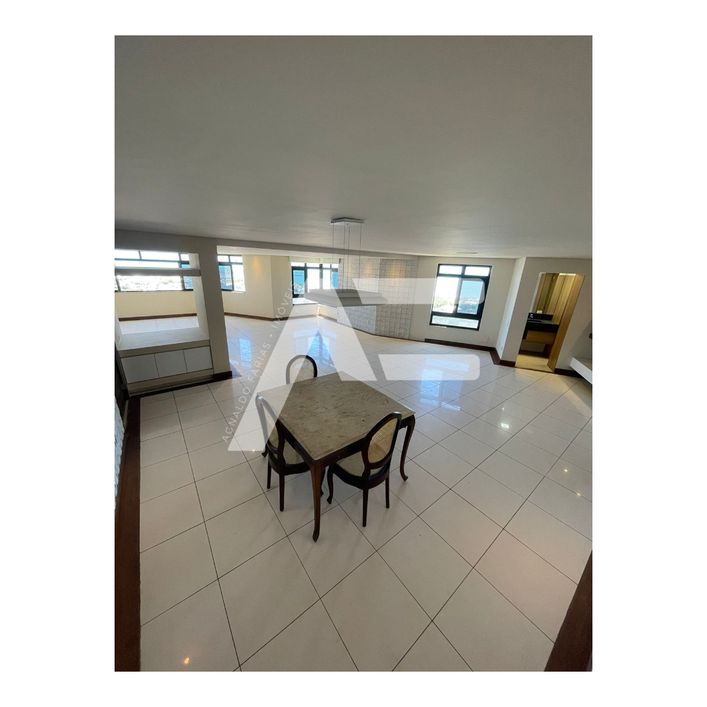 Cobertura duplex para venda tem 530 metros quadrados com 5 quartos em Farol - Maceió - AL