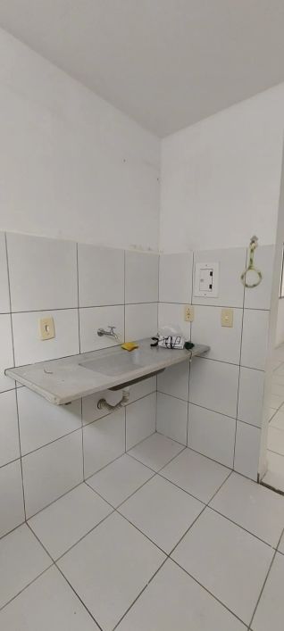 Imóvel para aluguel possui 50 metros quadrados com 2 quartos em Benedito Bentes - Maceió - AL