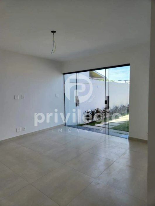 Casa Duplex à venda, 3 quartos, 1 suíte, 2 vagas, Pedra de Guaratiba - RIO DE JANEIRO/RJ