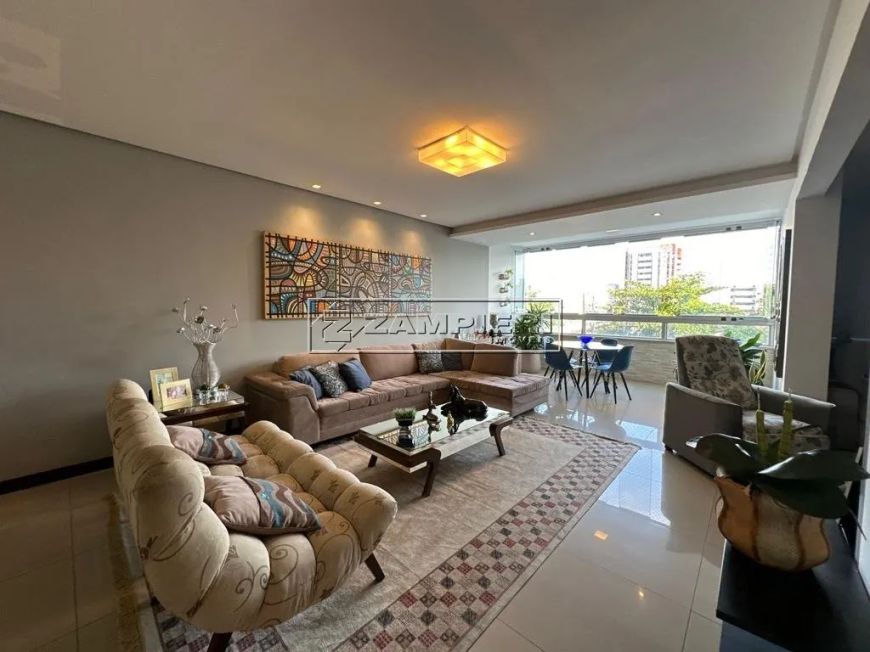 Apartamento de 03 quartos e com 02 vagas no Farol