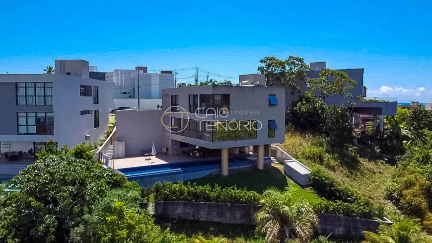 Casa com 642 m2 6 quartos sendo 4 suítes no Condomínio Atlantis