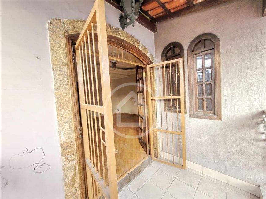 Casa 8 quartos, sendo 5 suítes