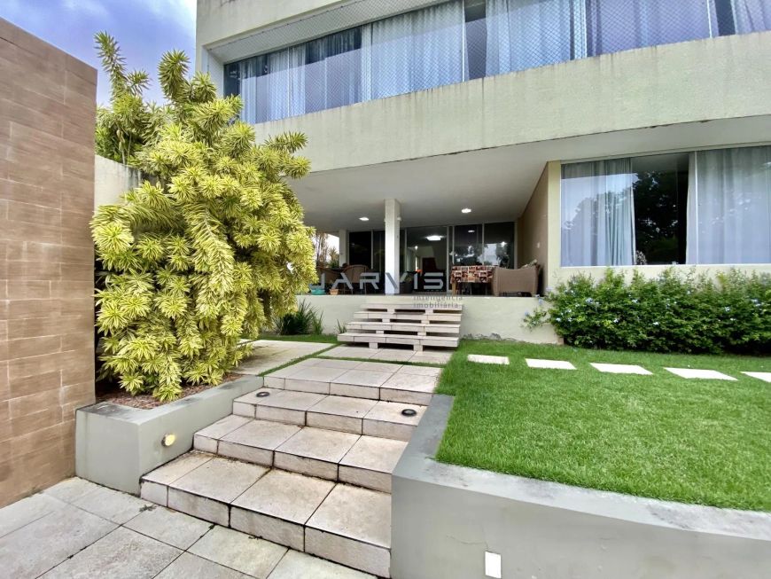 CASA DE LUXO NO ALDEBARAN