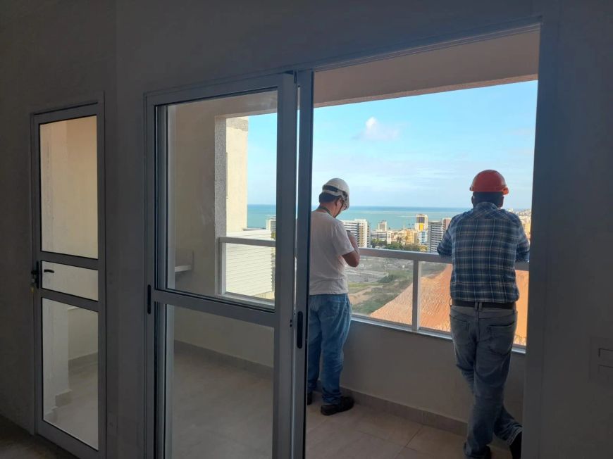 Apartamento novo, com varanda gourmet, vista mar, andar alto, lado do shop Parque