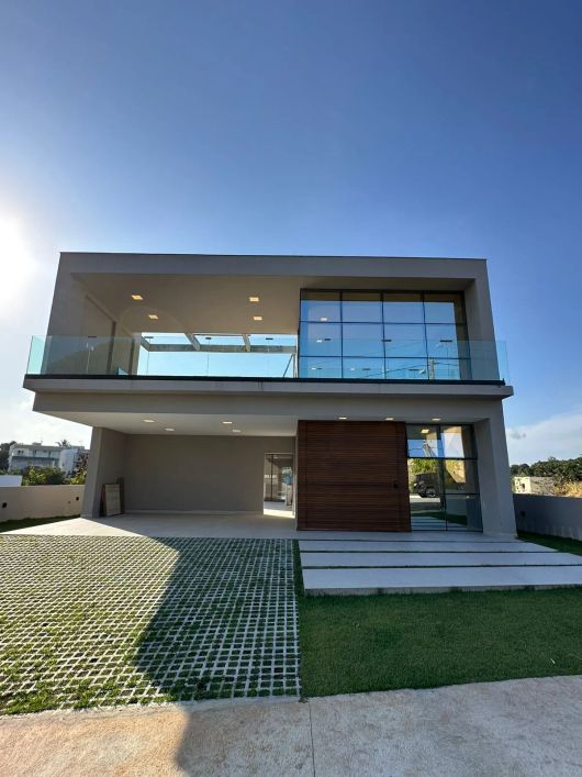 Casa de Alto Padrão no Condomínio Atlantis – Vista Mar Exclusiva