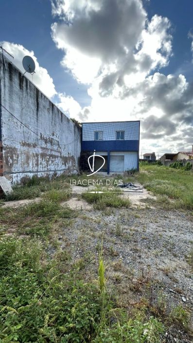 Lote Comercial de 10 X 26 na principal do Feitosa