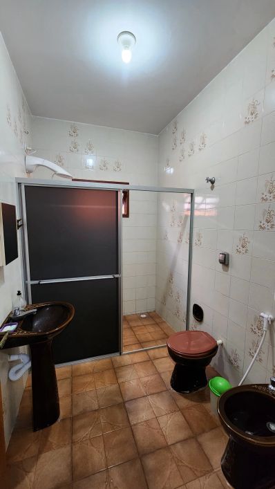 Excelente casa com 4 quartos e 2 suítes, em Gruta de Lourdes - Maceió - AL