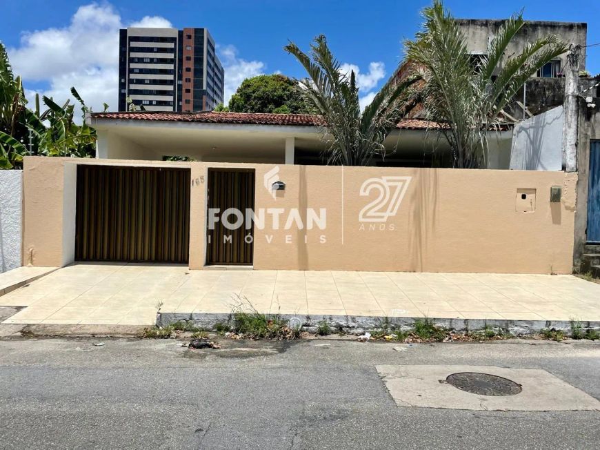 CASA NA PITANGUINHA
