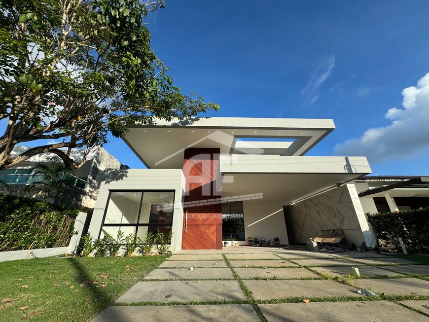 Casa nova de alto padrão em condomínio Fechado com 4 suítes - San Nicolas