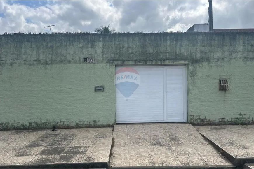 Casa na Santa Lúcia perto do Supermercado São Domingos