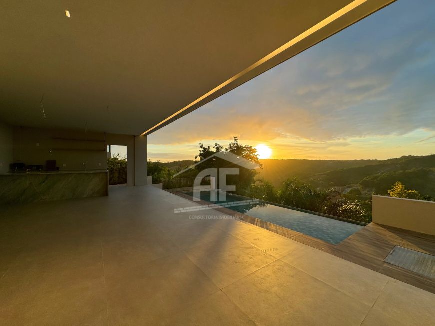 Ótima casa recém construída com 461 m² - Condomínio Atlantis