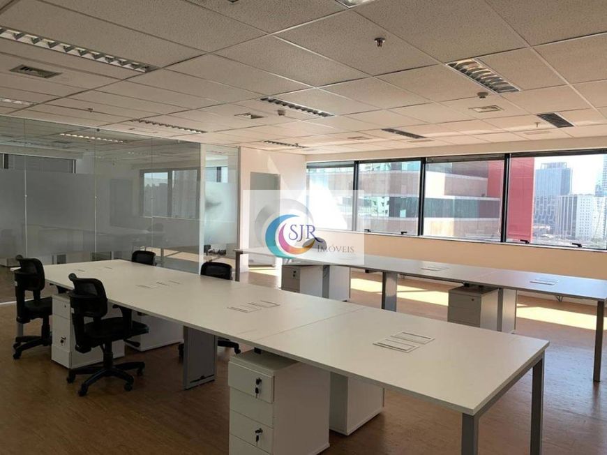 Sala/Conjunto para aluguel possui 588 metros quadrados em Cidade Monções - São Paulo - SP